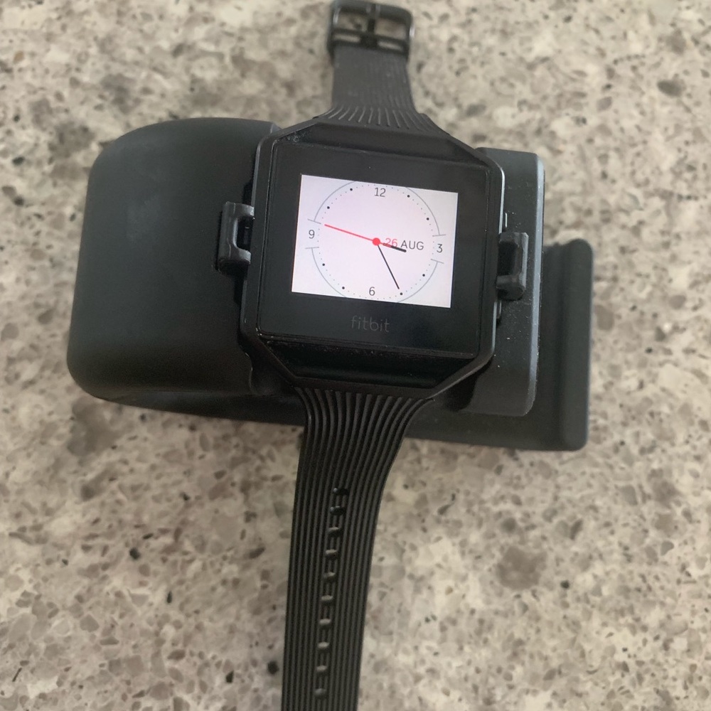 Fitbit blaze with standup charger
